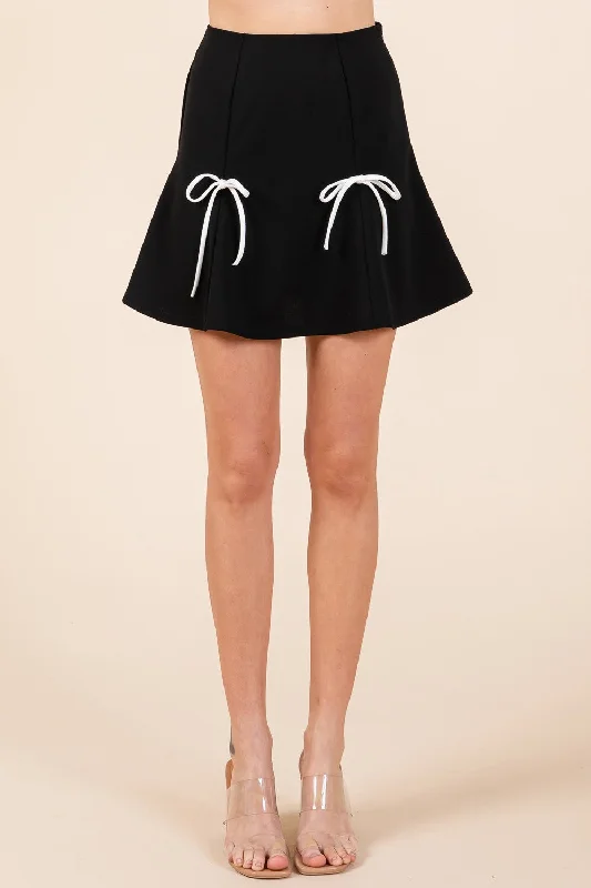Comfort First Women's Fashion Hot Girl GeeGee Bow Pleated Mini Skirt In Black
