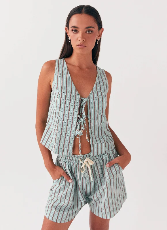 Crazy Discounts, Hurry Up Allania Linen Shorts - Coastal Stripe