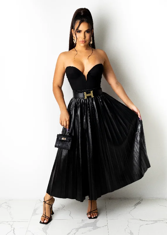 Art Deco Geometric Pattern Look You Need Me Skirt
