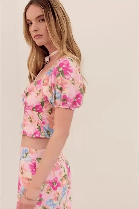 Stylish Looks Hot Girl Le Lis Floral Puff Sleeve Crop Top and Mini Skirt Two Piece Set Stylish Looks Hot Girl Le Lis Floral Puff Sleeve Crop Top and Mini Skirt Two Piece Set
