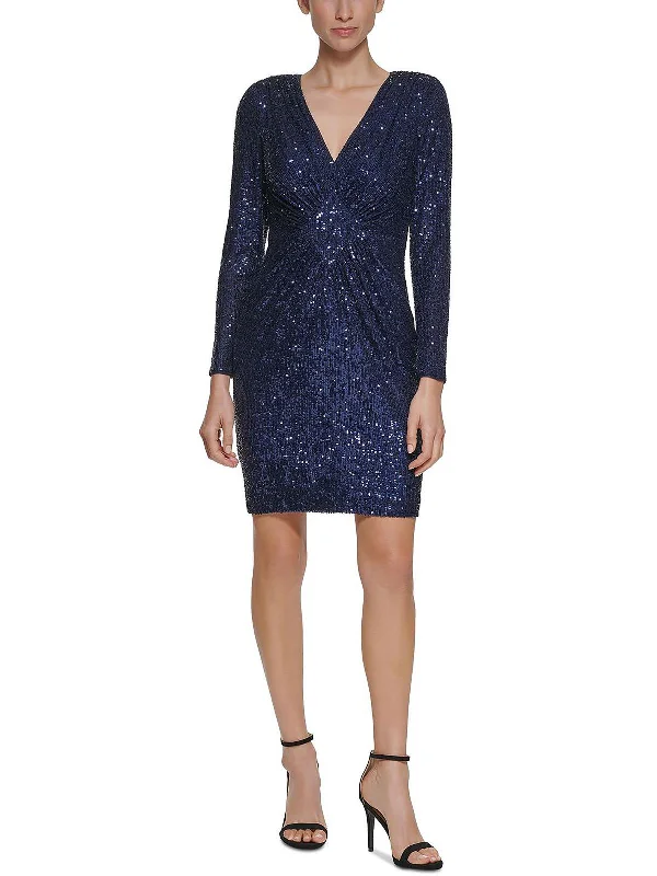 Comfort First Women's Fashion Petites Womens Sequined V-Neck Cocktail and Party Dress