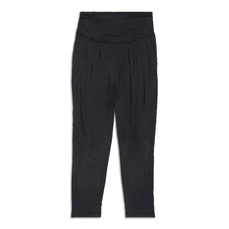 Trendsetting Threads Into Something Good Pant - Resale