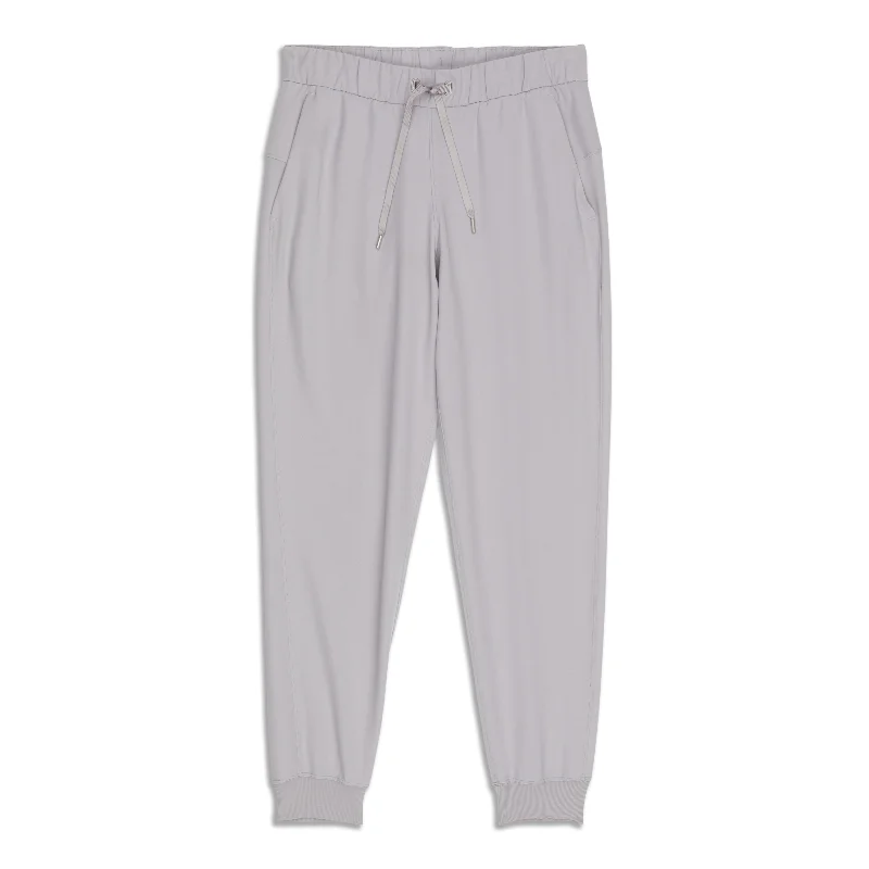 Imeless Style On The Fly Jogger - Resale