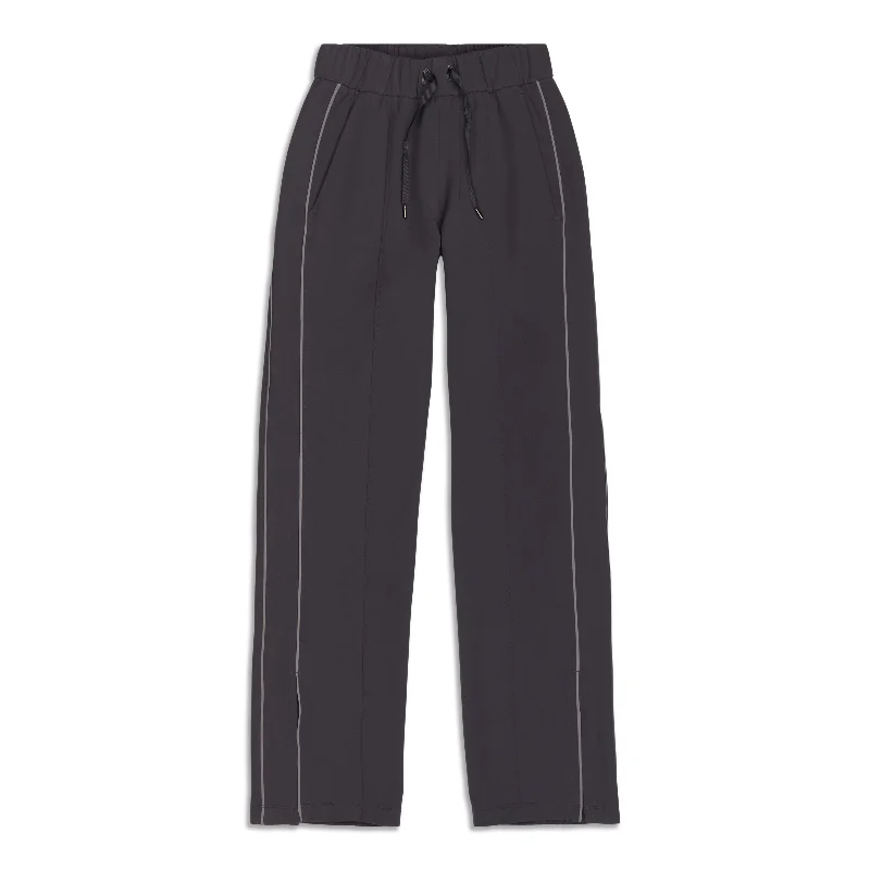 Everyday Wear On The Right Track Pant - Resale